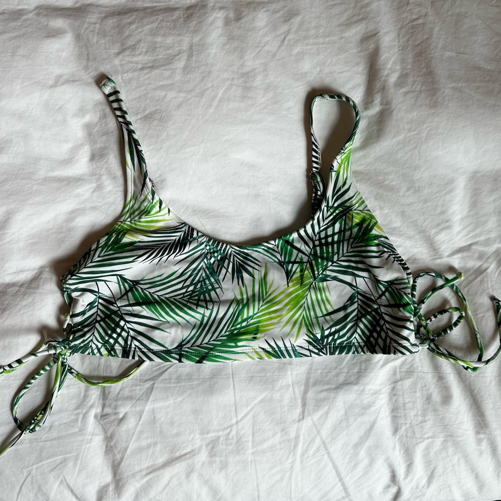 LA Hearts by pacsun palm print bikini top